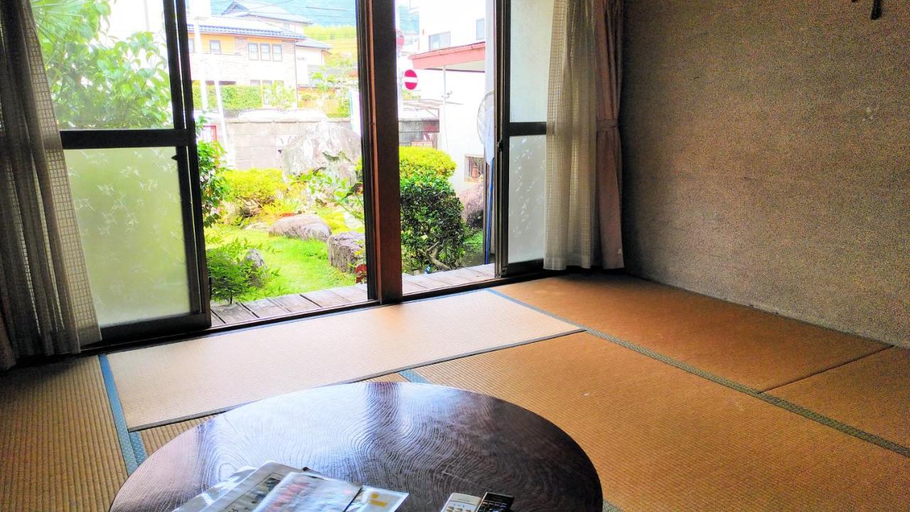 Walking Pilgrimage Hotel Tokiwa Ryokan Ozu  المظهر الخارجي الصورة